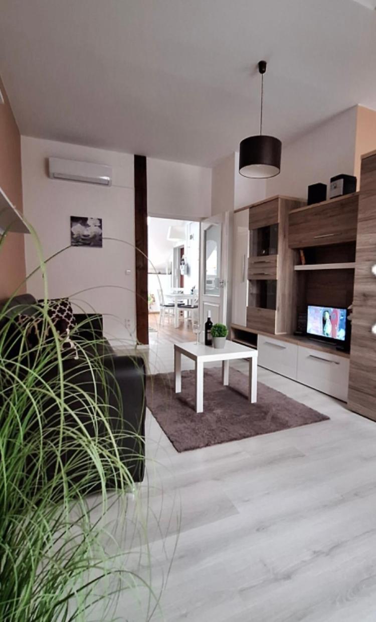 Esztergom Apartman Exterior photo